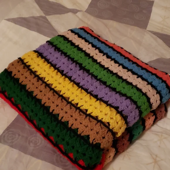 Crochet vntg multicolored throw - Picture 3 of 3
